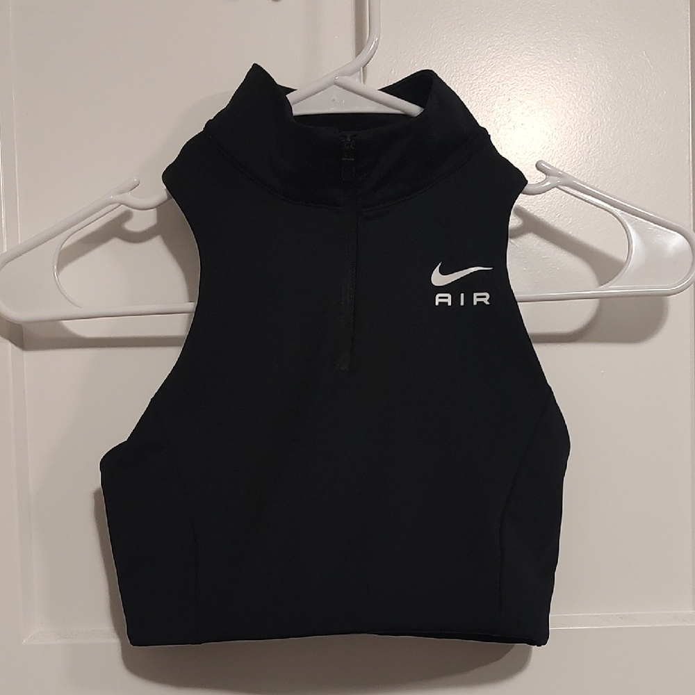 Nike Black High-Neck Sports Bra
